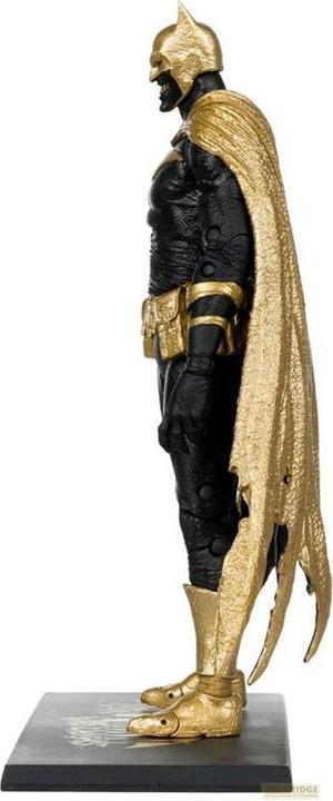Actual product image McFarlane DC Multiverse Action Figure Batman of Earth-22 Infected (Dark Metal) Knightmare Edition (Gold Label)