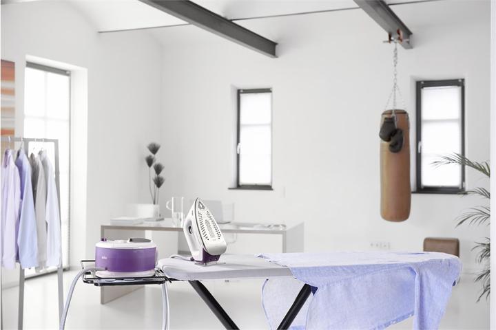 Produktbild Braun CareStyle Compact IS2044 (2200 W, 350 g/min)