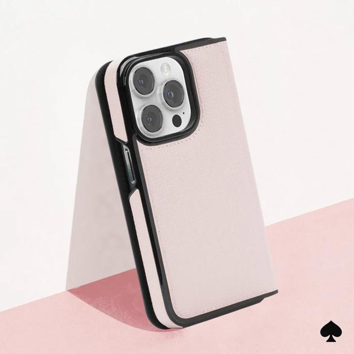 Actual product image Kate Spade Wrap Folio Case - Skórzane etui z klapką iPhone 15 Pro Max (Pale Vellum) (Apple iPhone 15 Pro Max)