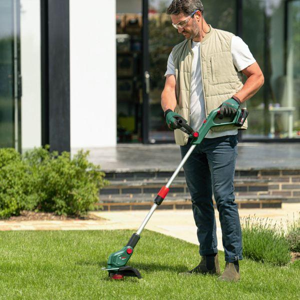 Image du produit Bosch Home & Garden UniversalGrassCut 18V-26-500 Set (Fils coupe-herbe)