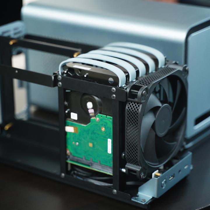 Actual product image Jonsbo N1 (Mini-ITX)