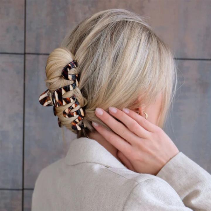 Produktbild Invisibobble Clipstar Golden Roar Hair Clip Set - Pack of 2 Medium Hair Claws (2 Stk.)