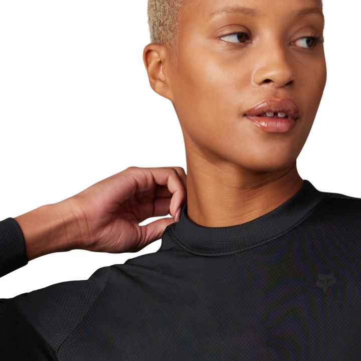 Image du produit Fox Tee 23 W Tecbase Fire Ls Shirt Blk S (S)