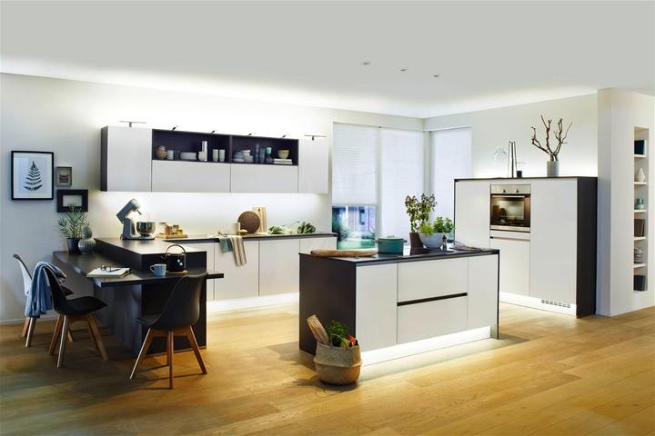 Actual product image Paulmann MaxLED 1000 Stripe Set (Warm white, 300 cm, Indoor)