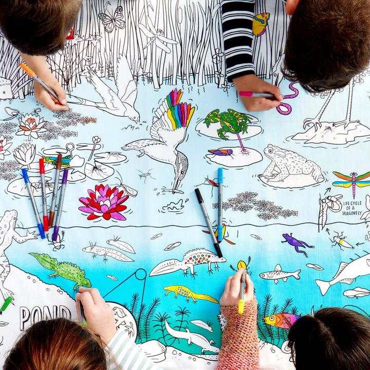 Image du produit Eat Sleep Doodle Nappe de table enfant - La vie de l'étang (130 x 85 cm)