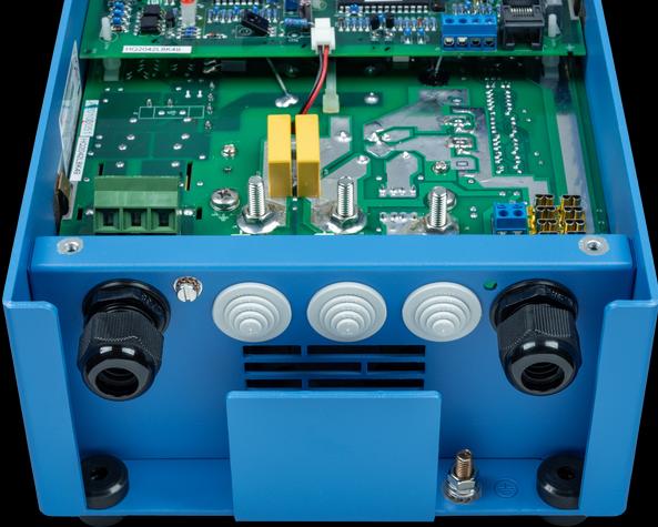 Actual product image Victron Energy Phoenix Charger 24/25 (2) (24V, 25 A)
