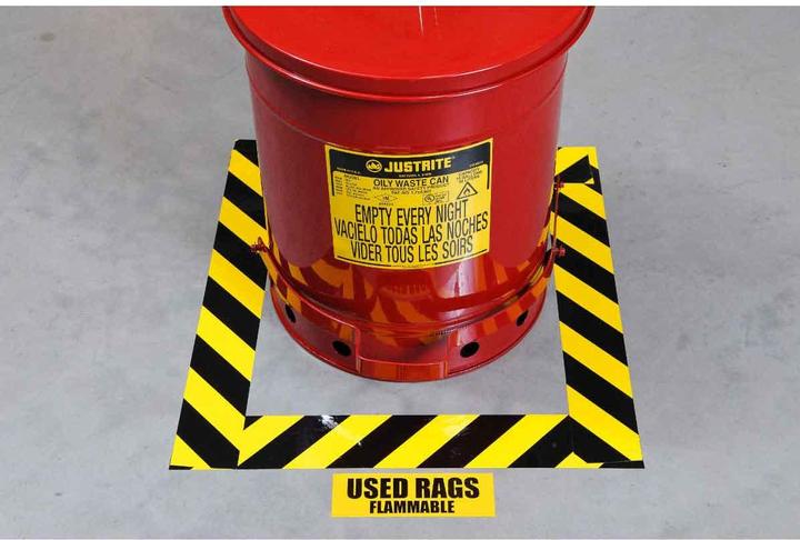 Immagine prodotto Brady B-514, ToughStripe, nastri segnaletici per pavimenti, poliestere, nero/giallo, 101,6 mm x 30 m (101.60 mm)