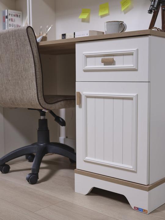 Produktbild Almila Schreibtisch Monte
