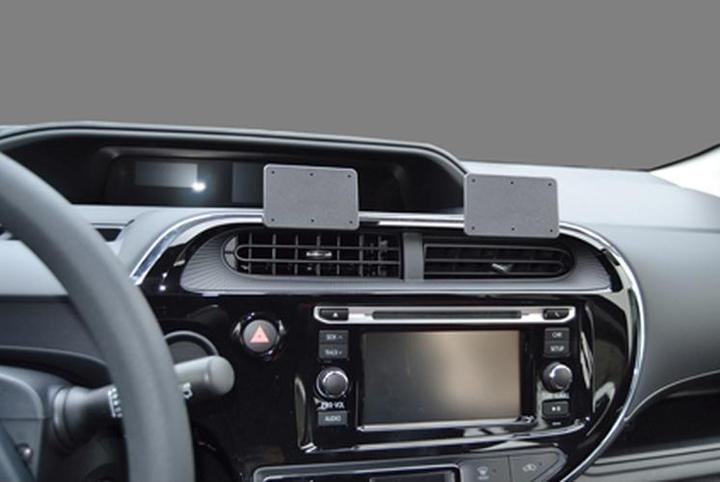 Actual product image Brodit 855365 Car heater Toyota Prius c 1