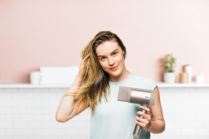 Actual product image Shark Style IQ Hair Dryer & Styler with Diffuser
