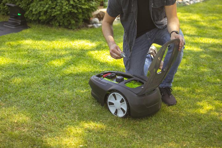 Produktbild Greenworks 2513107, Rasenmähroboter, 750 m², 17 cm, 2 cm, 6 cm, 750 m² (750 m²)