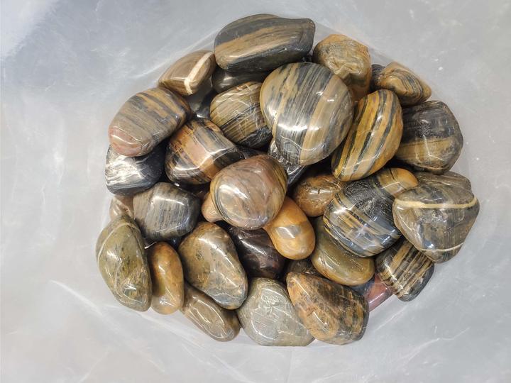 Produktbild Aquagart 140kg Polierter Kiesel Glanzkies Flusskiesel Kieselsteine Gartenkies Zierkies # (30 x 30 x 20 cm)