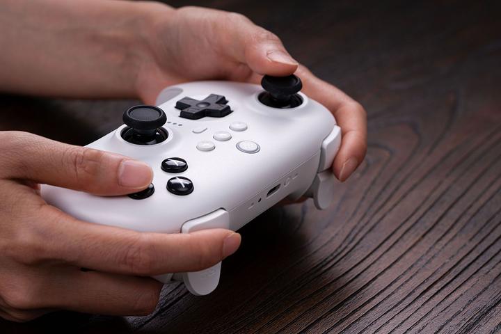 Image du produit 8bitdo Ultimate Controller avec station de chargement (Switch, PC)