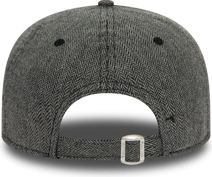 Immagine prodotto New Era Cappellino 9Fifty Strapback - HERTIAGE Cheeky Rugby - M/L (M/L)