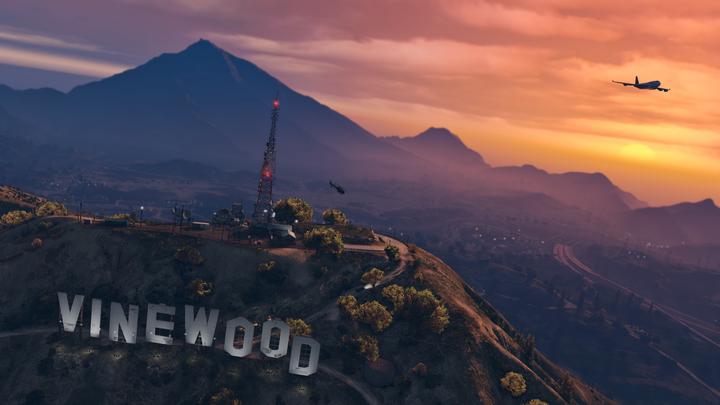 Image du produit Rockstar Grand Theft Auto V GTA V Premium (PS4)