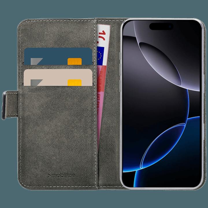 Actual product image Mobilize Classic Gelly Purse (Apple iPhone 16 Pro)