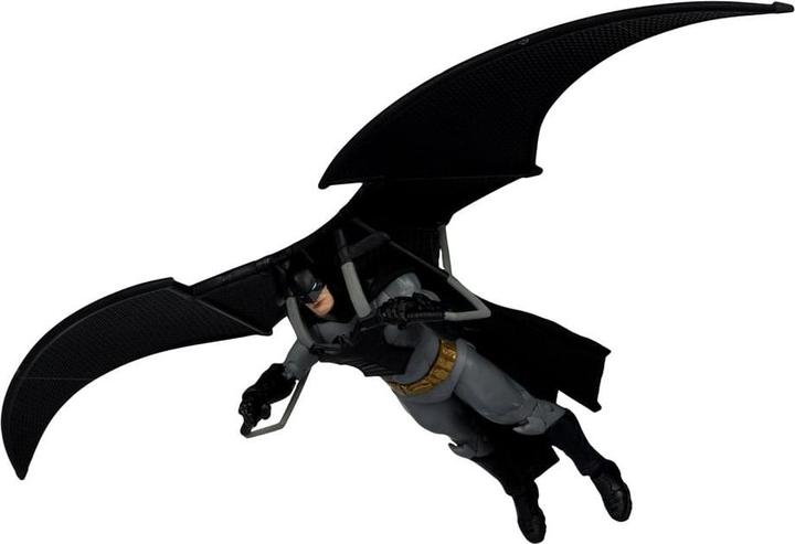 Immagine prodotto McFarlane Figura d'azione del Multiverso DC Batman con Bat-Glider (La Tredicesima Ora) (Etichetta Oro) 18 cm