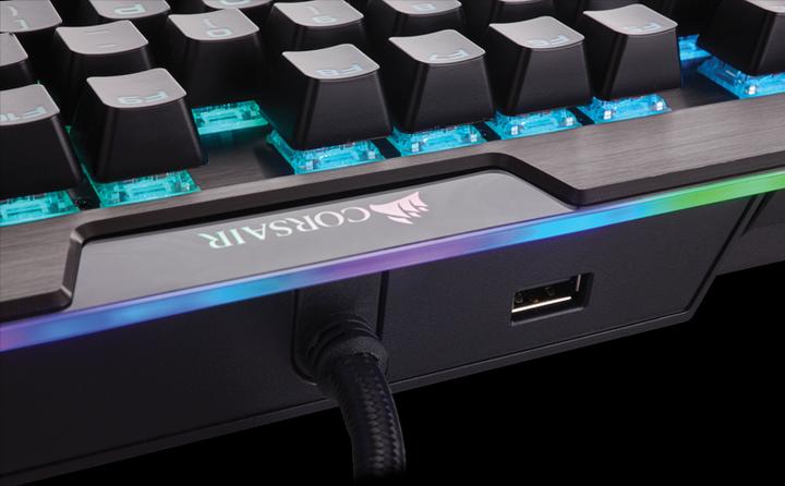Actual product image Corsair K95 Platinum (DE, Cable)