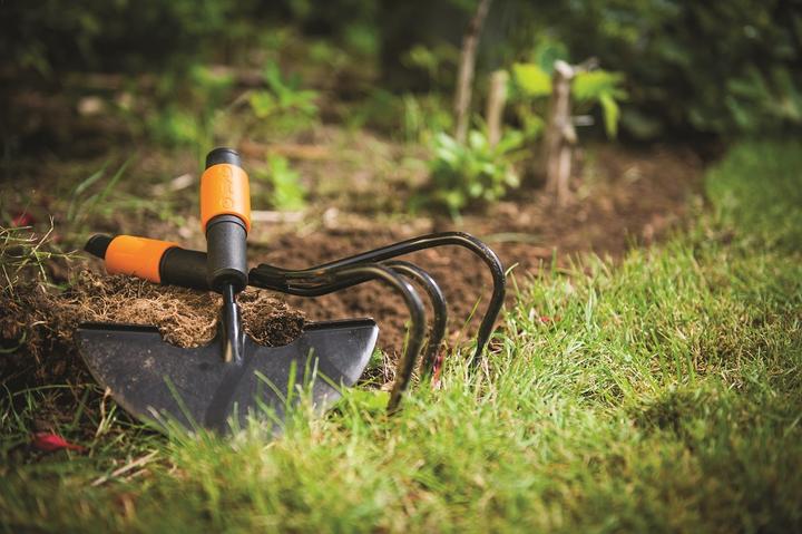 Productafbeelding Fiskars 1000690 Schop/ Troffel Tuin Troffel Staal Zwart, Oranje
