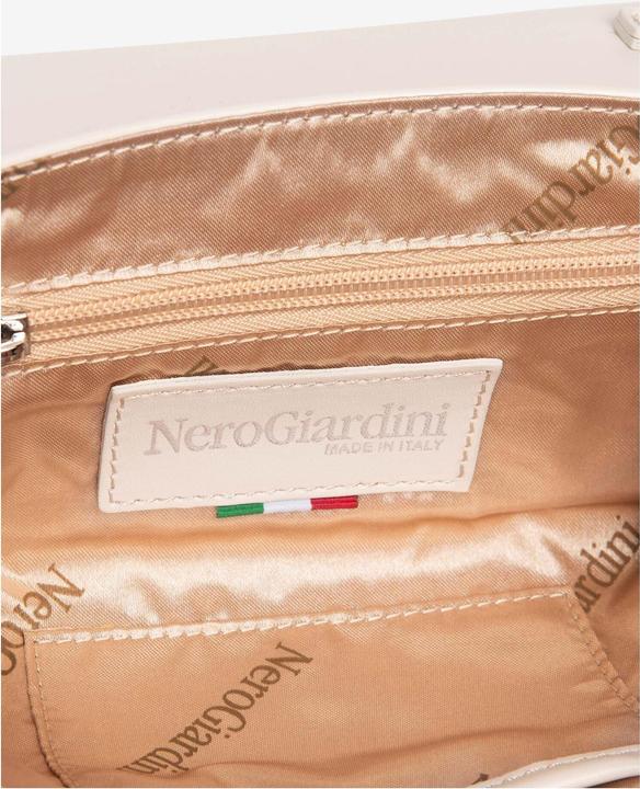Actual product image Nero Giardini Taschen