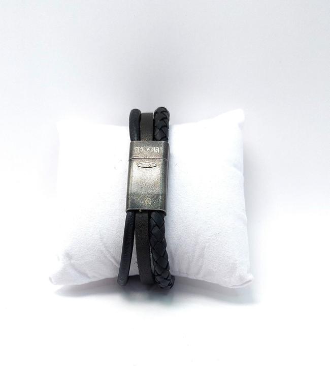 Image du produit Thomss Bracelet cuir No.18 Cuir unisexe noir & fermoir acier inoxydable mat circonférence 22.5cm (22.50 cm, Acier inoxydable, 100% cuir)