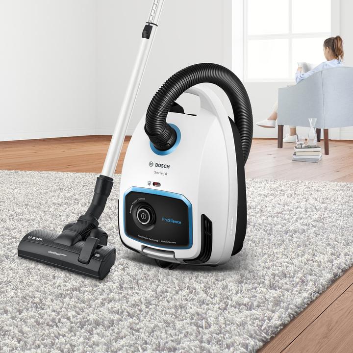 Produktbild Bosch Hausgeräte Serie 6 BGB6SIL1