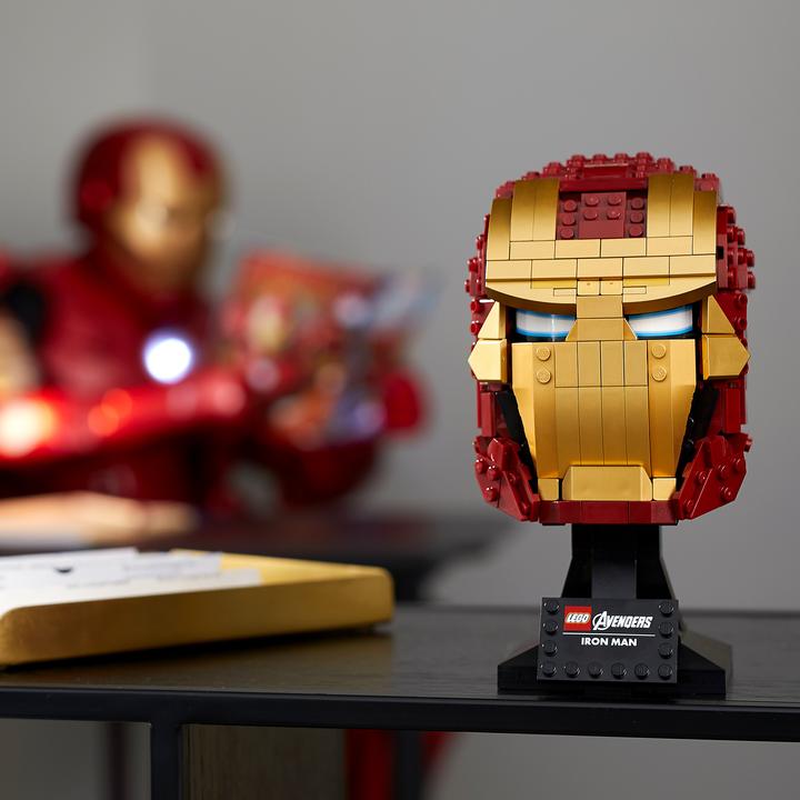 Actual product image LEGO Iron Man's helmet (76165, LEGO Marvel)