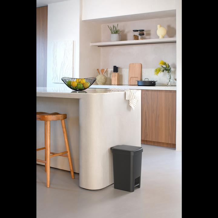 Actual product image Brabantia StepUp Bin (16 l)