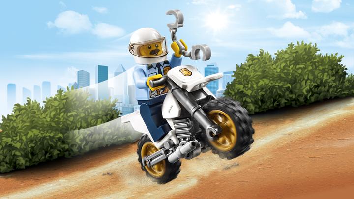 Immagine prodotto LEGO Un carro attrezzi sulla strada (60137, LEGO City)