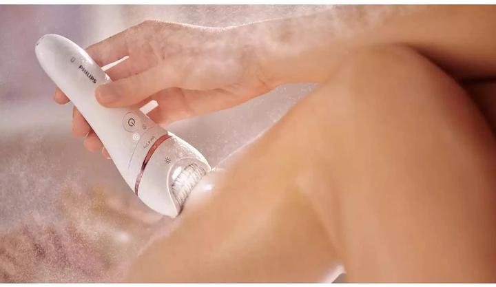Produktbild Philips Series 8000 BRE730/10