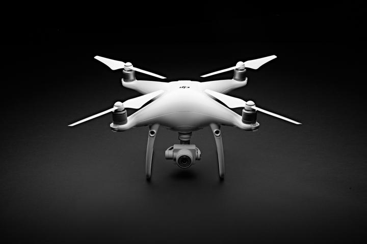 Produktbild DJI Phantom 4 Advanced+ (30 min, 1368 g, 20 Mpx)