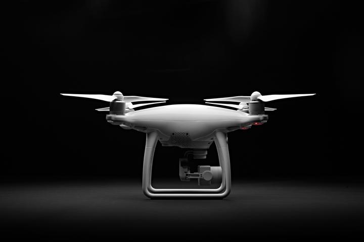 Produktbild DJI Phantom 4 Advanced+ (30 min, 1368 g, 20 Mpx)