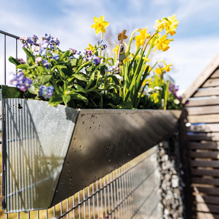 Actual product image Bellissa Origami planter boxM