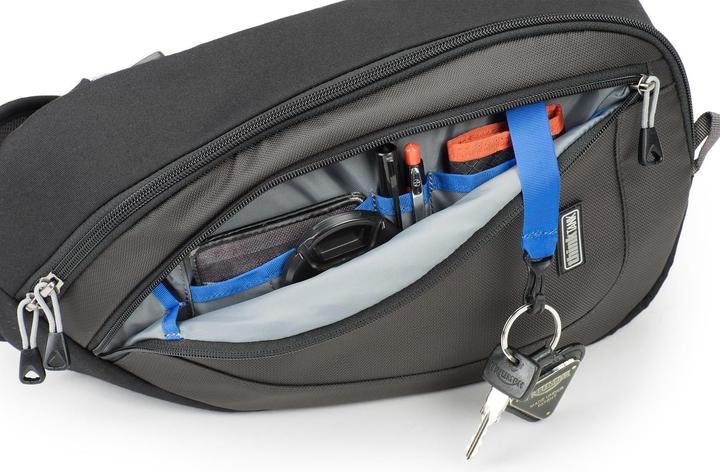 Produktbild Think! Tank TurnStyle 20 v2.0 charcoal (Kamera Schultertasche)