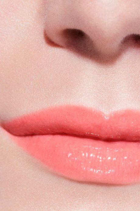 Actual product image Chanel Rouge Coco Gloss (166 Physical)