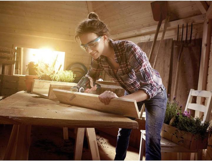 Produktbild Bosch Home & Garden EasyCut 12 (Akku Kettensäge)