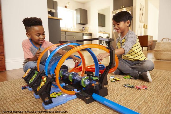 Produktbild Hot Wheels Korkenzieher-Crash Trackset
