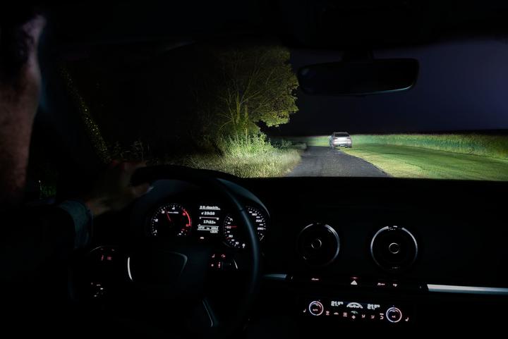 Immagine prodotto Philips Lampada per fari H4 Racing Vision (H4)