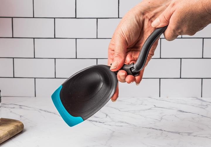 Actual product image DreamFarm Cooking and Serving Spoon Spadle red