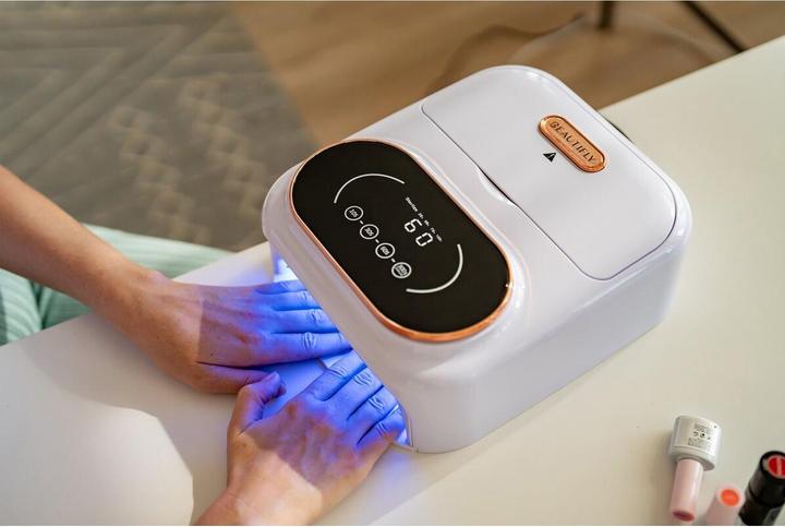 Actual product image Beautifly Brillo Nails LED/UV nail lamp