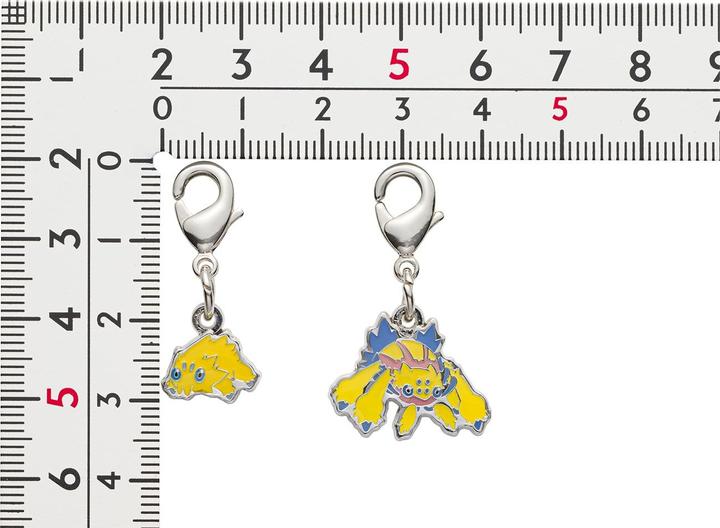 Produktbild Pokémon Pokemon Center 2022 - Charm Schlüsselanhänger - 2 Stück