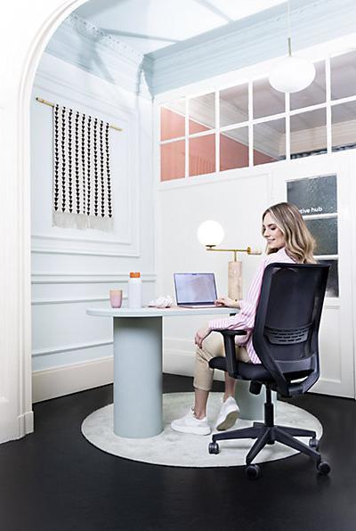Actual product image Dauphin Bürostuhl TO-SYNC One