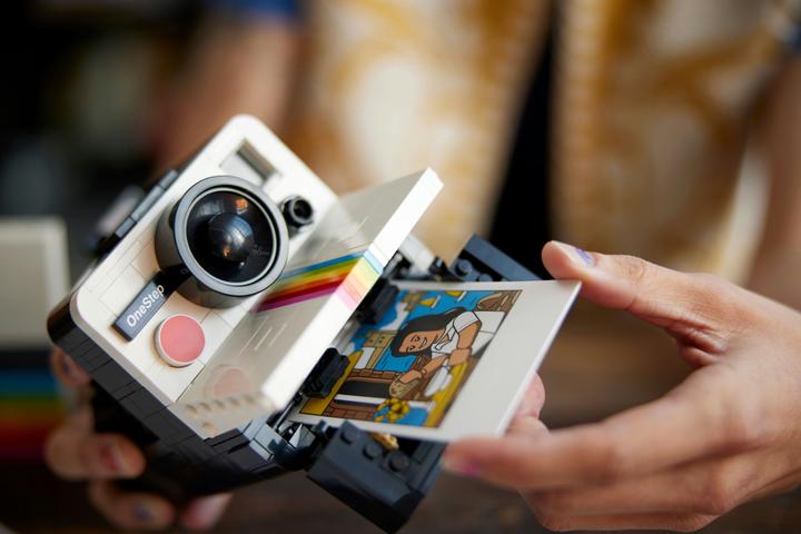 Image du produit LEGO Appareil photo instantané Polaroid OneStep SX-70 (21345, LEGO Ideas)