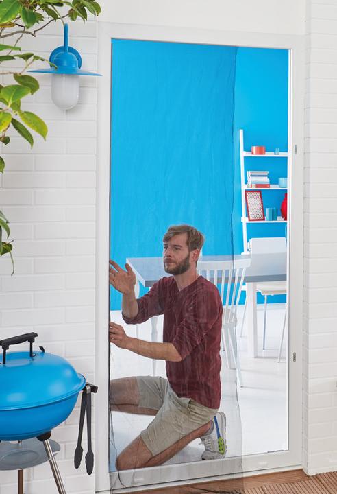 Produktbild tesa Insektenschutz COMFORT für Fenster, mit Klettband, selbstklebend, ohne Bohren (130 x 150 cm)