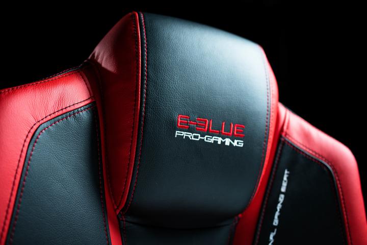 Image du produit Blue Auroza X1 LED red fauteuil (EEC301REAA-IA)