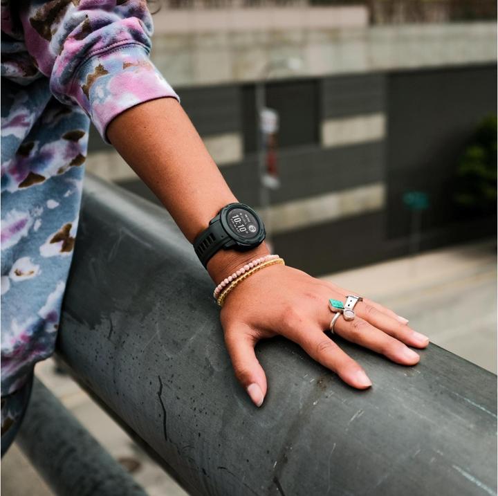 Actual product image Garmin Instinct 2S (40 mm)