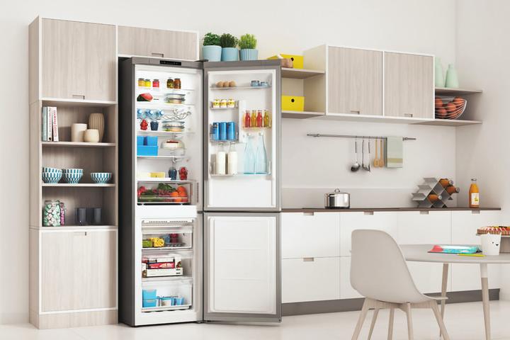 Actual product image Indesit INFC9 TI22X Free-standing fridge freezer 367 L E Stainless steel (367 l)