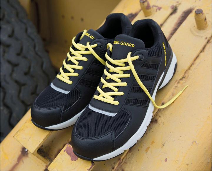 Actual product image Regatta Trainer (S1P, 46)