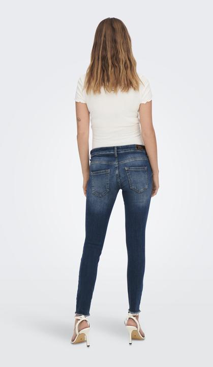 Image du produit Only Maternity ONLBlush Mid Ankle Skinny Fit Jeans (32)