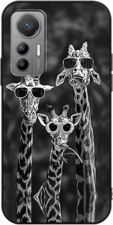 3 giraffes